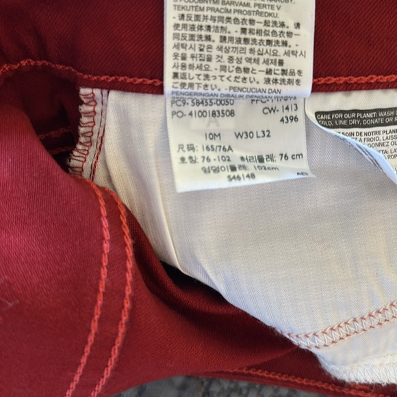 NWT 10 Medium Deep Red Levi’s Jean Leggings - Picture 4 of 7